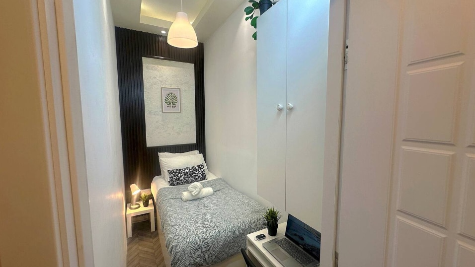 Cove Partition Room in Tecom Near Metro - Tap to explore photos