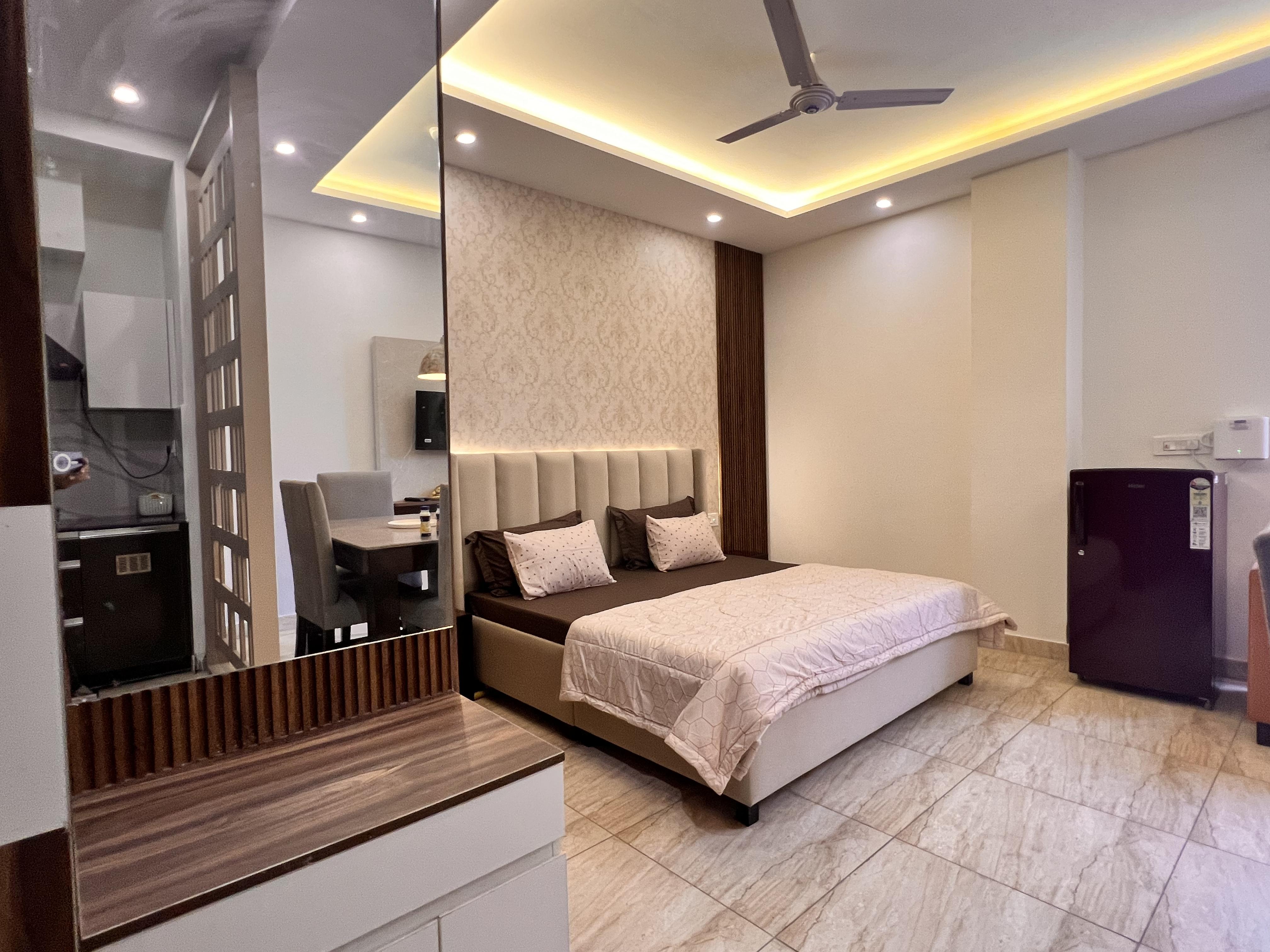 Cornervue   Studio Apartment   Couple Friendly - Tap to explore photos
