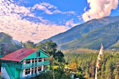 Snow Pearl BNB Homestay, Manali