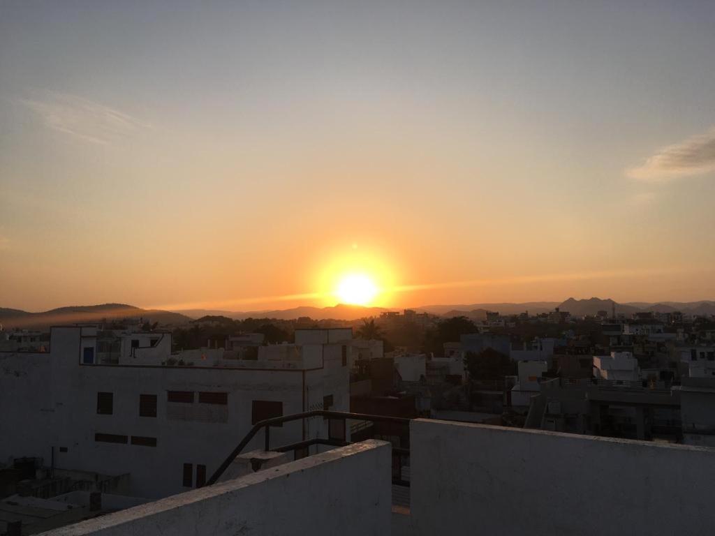 Hotel O Panna Palace Guest House - Tap to explore photos