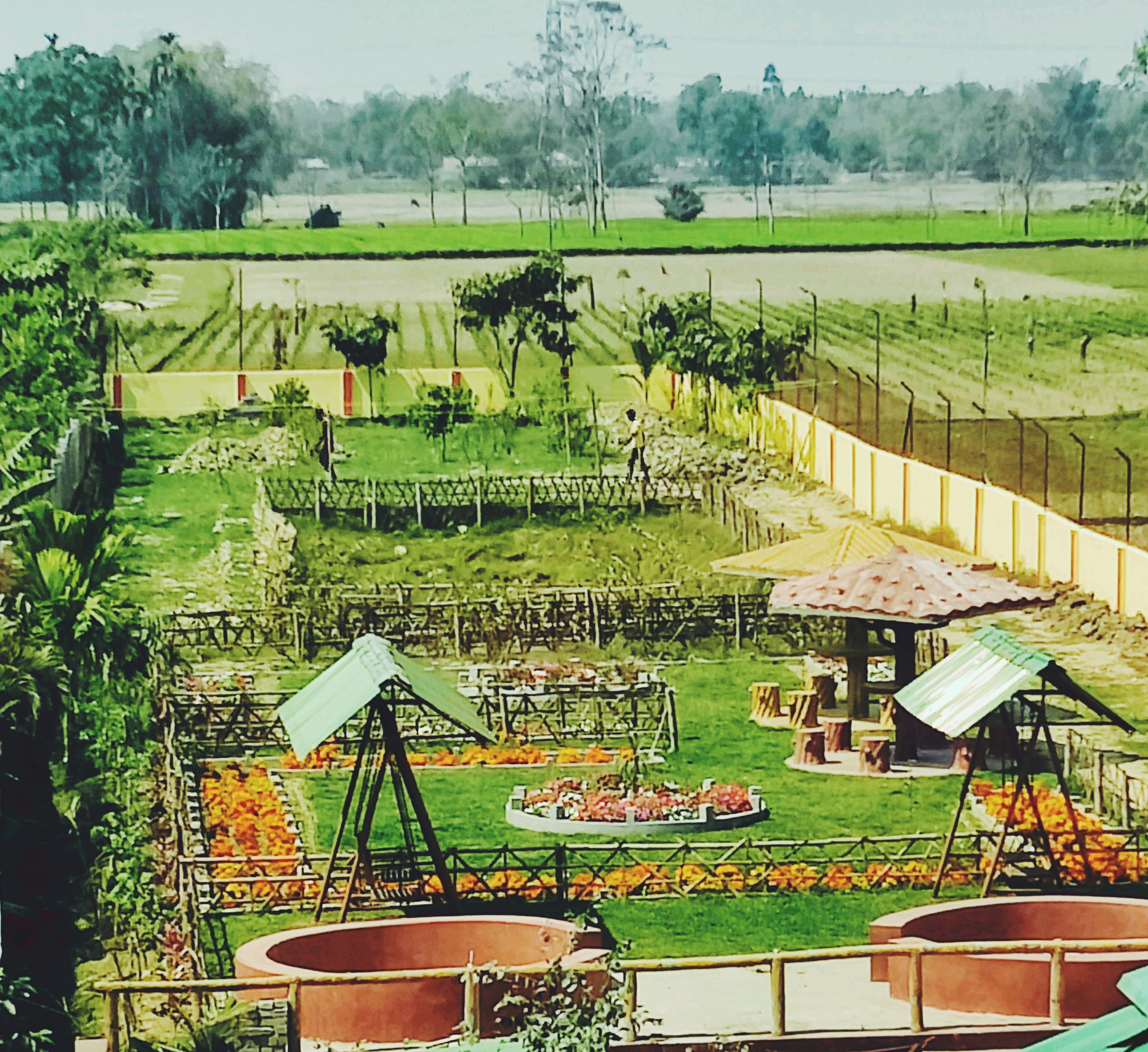 Gorumara Riverside Resort - Tap to explore photos