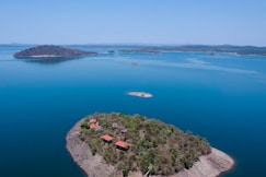 River Tern Lodge by Jungle Lodges, Karkala