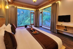 Wild Aura Homes | Rooms & Guided Treks, Shimla