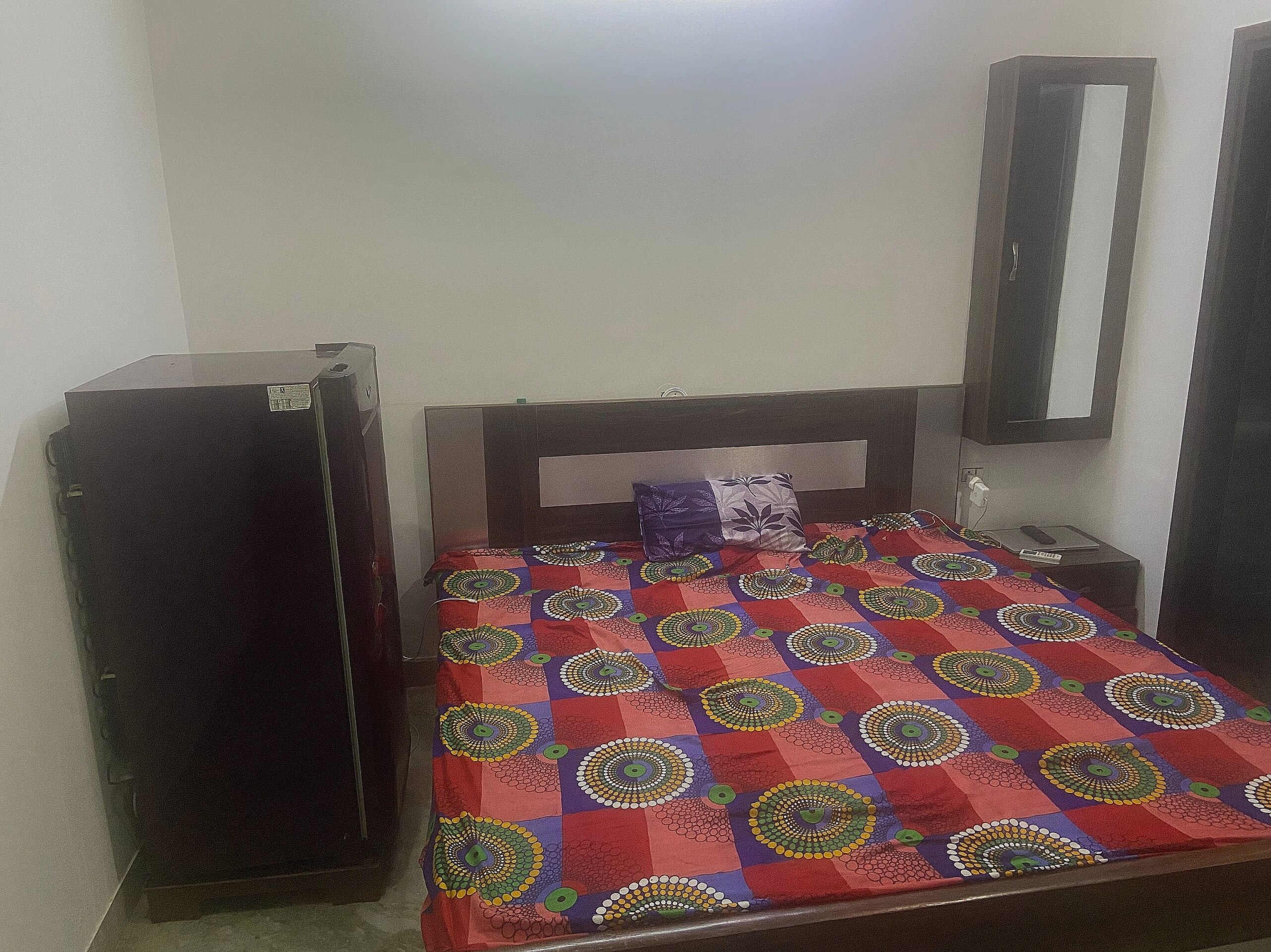 Hotel O Home Q67 Near Omaxe Gurgaon Mall - Tap to explore photos