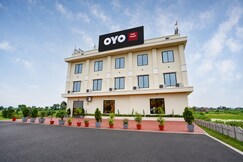 Hotel O Tirupati Marriage Garden, Bhopal