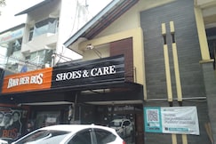 Hotel O near D'Botanica Bandung Mall formerly De Sun Pasteur Guest House, Bandung