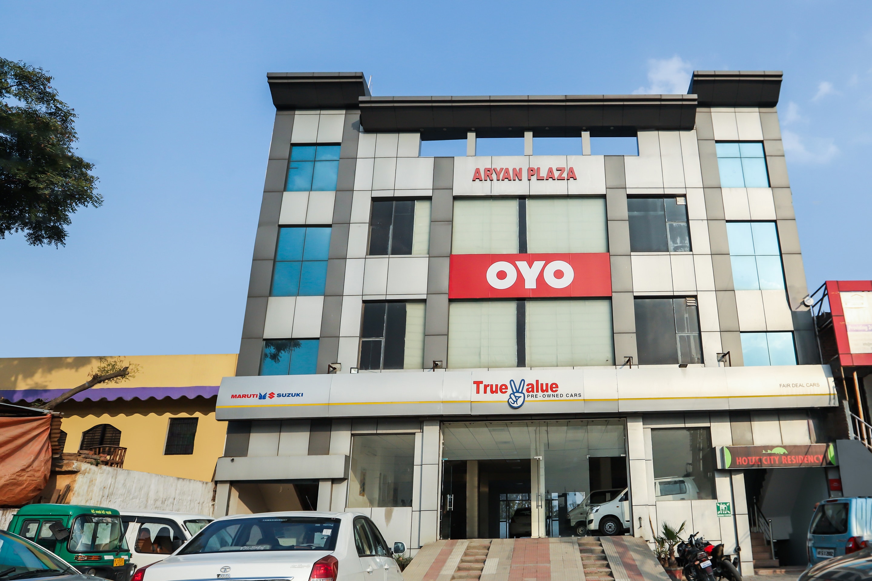 OYO Hotel City Residency 𝗕𝗢𝗢𝗞 Faridabad Hotel