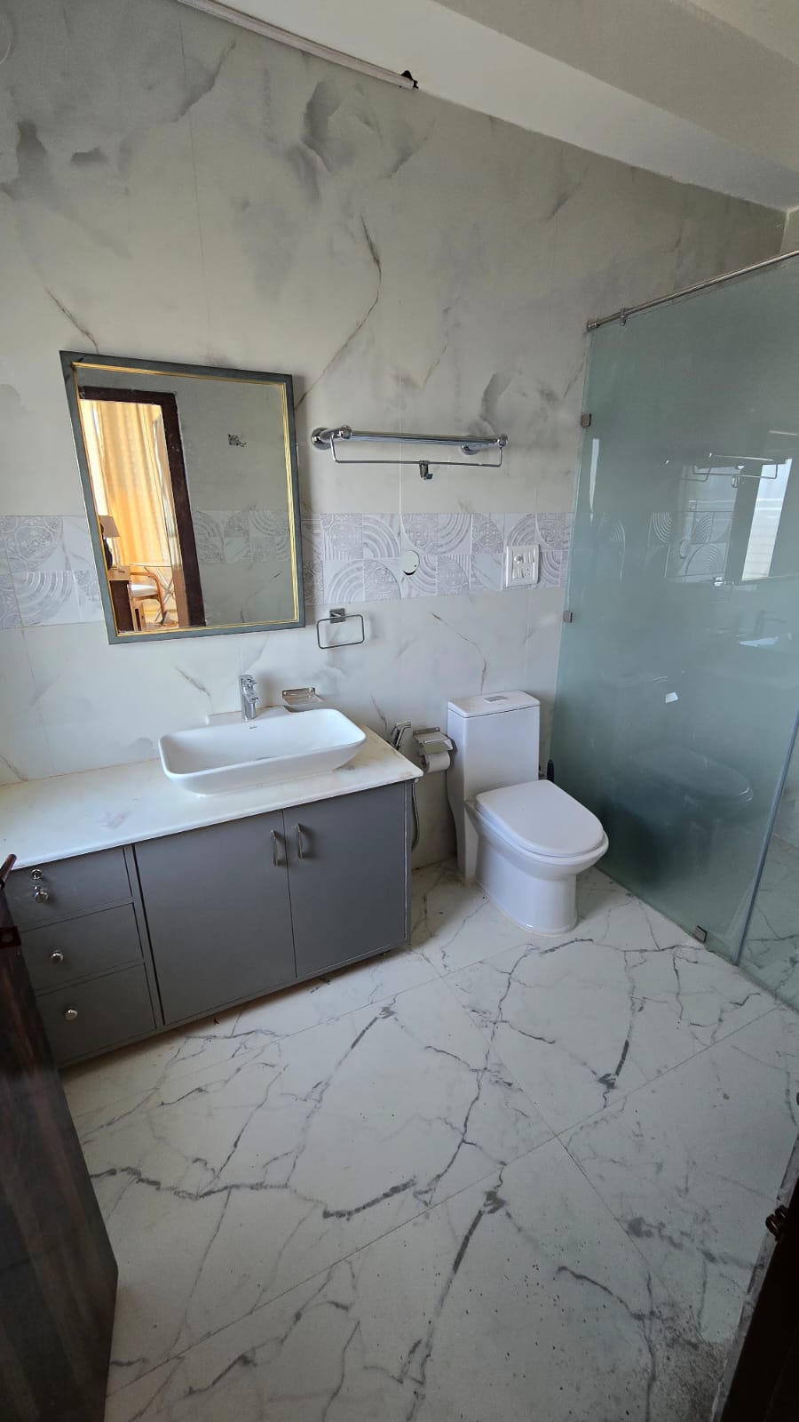 Private Room 1BR enclosing the mountains| Nivriti Cottage( R1) - Tap to explore photos