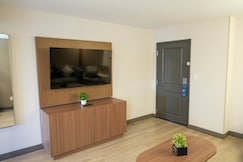 Holiday Inn Phoenix Airport, an IHG hotel, Phoenix