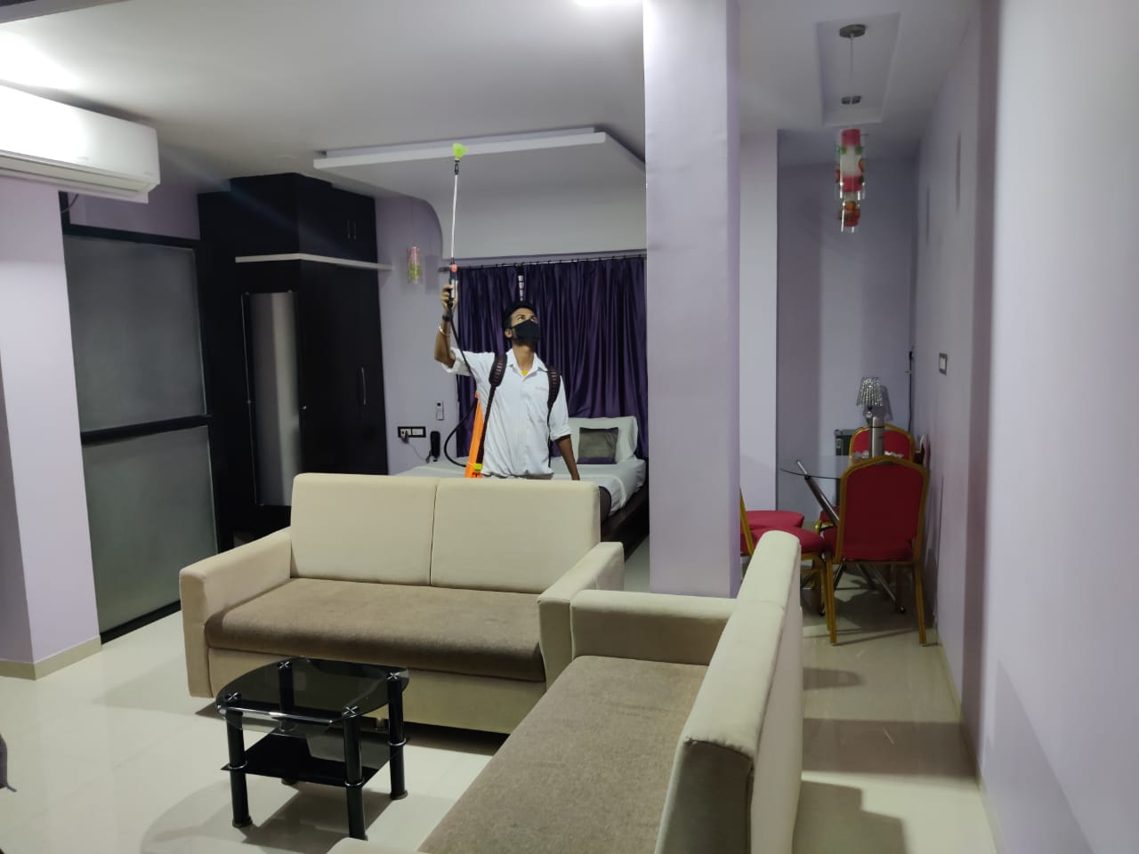 Suite 1