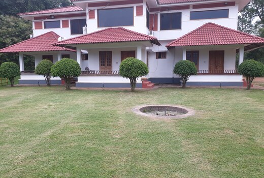 Tropical Blooms Homestay