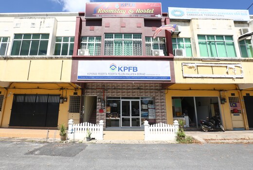 SPOT ON 90163 Kpfb Roomstay 2