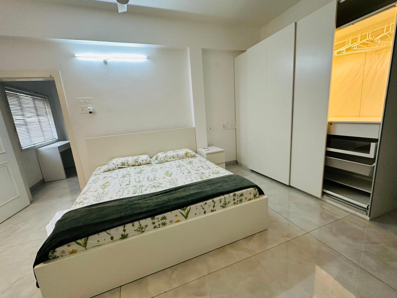 Friendly pent house 1bhk - Tap to explore photos