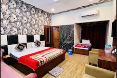 Satyam Dham, Vrindavan