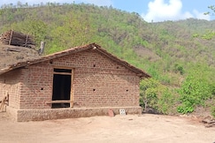 narmada hills view home stay, Dhadgaon