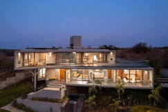 SaffronStays Dhruva by Lake Beale, Sangamner