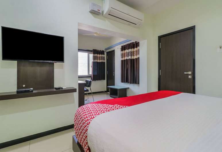 HOTEL SRI JUPUDY RESIDENCY - Tap to explore photos