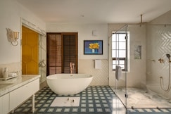 Huge 7BHK Independent Villa 50 ft pool Pvt Gym, Goa