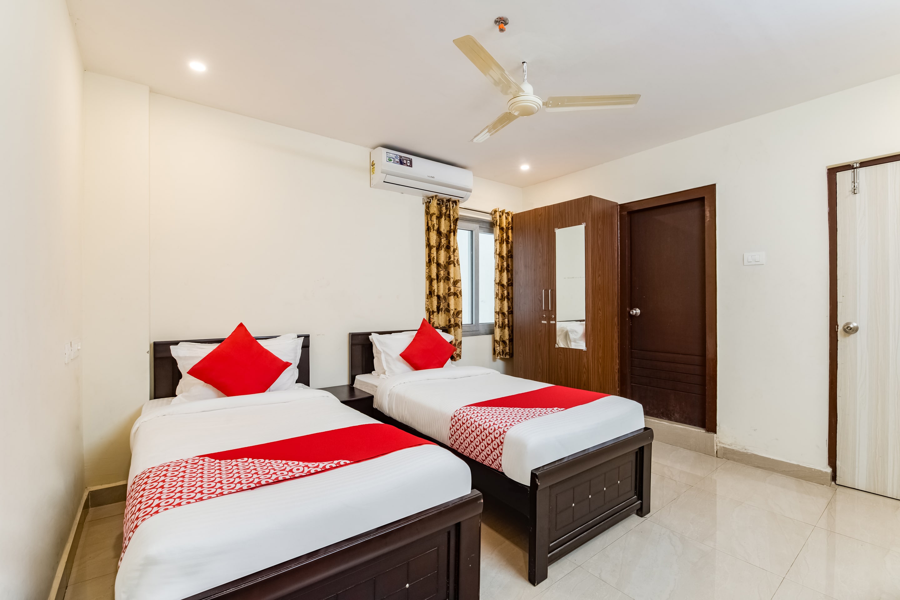 Hotel O Ram Nivas - Tap to explore photos