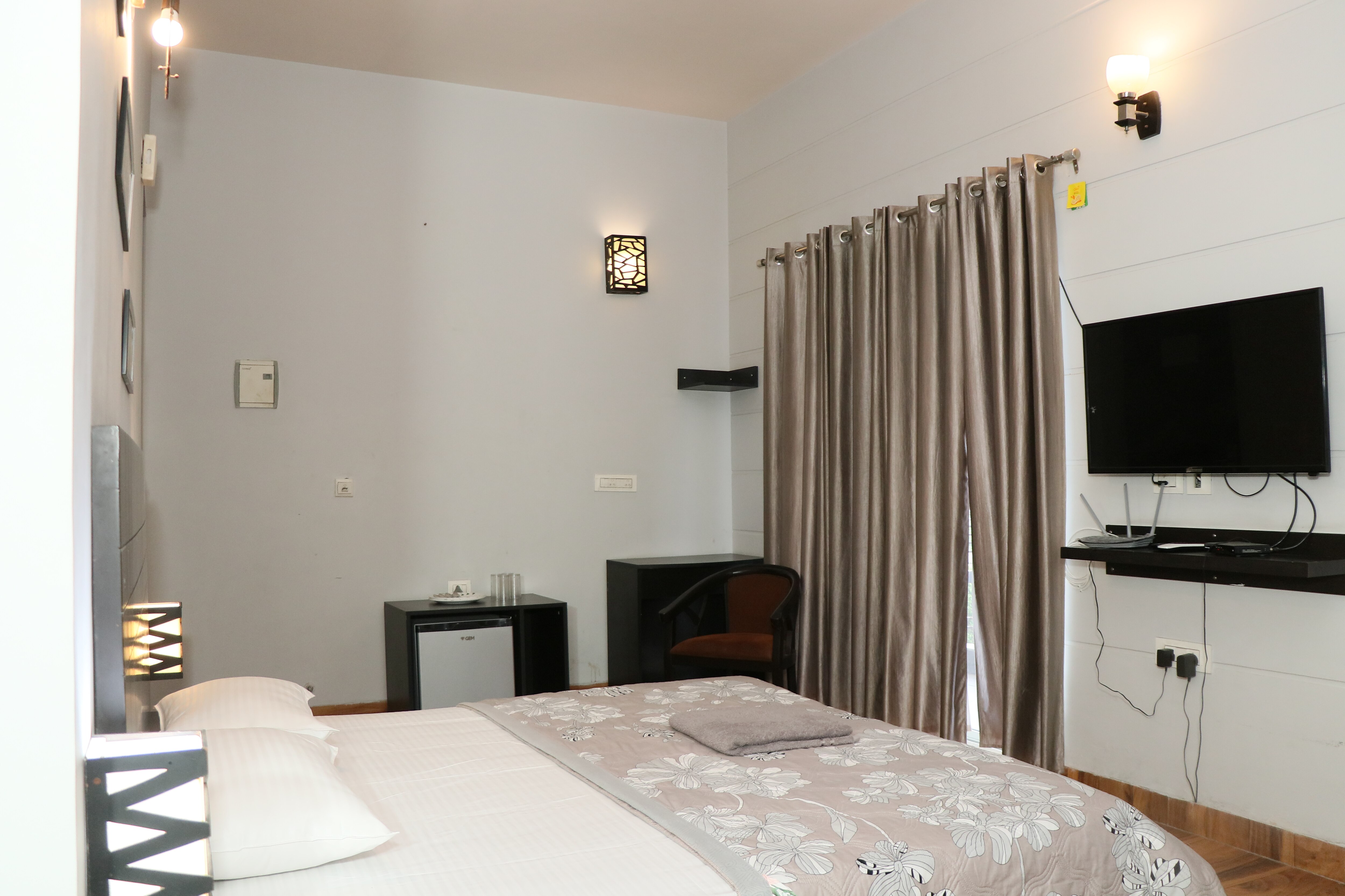 Peaceful Rental Apartment Management Services - Tap to explore photos