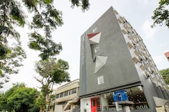 Super Townhouse THE CINCO HOTEL NEAR ESI HOSPITAL ( SR NAGAR), Hyderabad