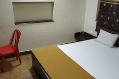 Nav Sher-E- Punjab Lodge, Nandgaon