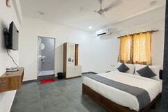 AURAVELLE BEACH RESORT, Goa