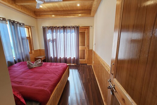 Luxury Planet Homes 4 Bedroom Apartment