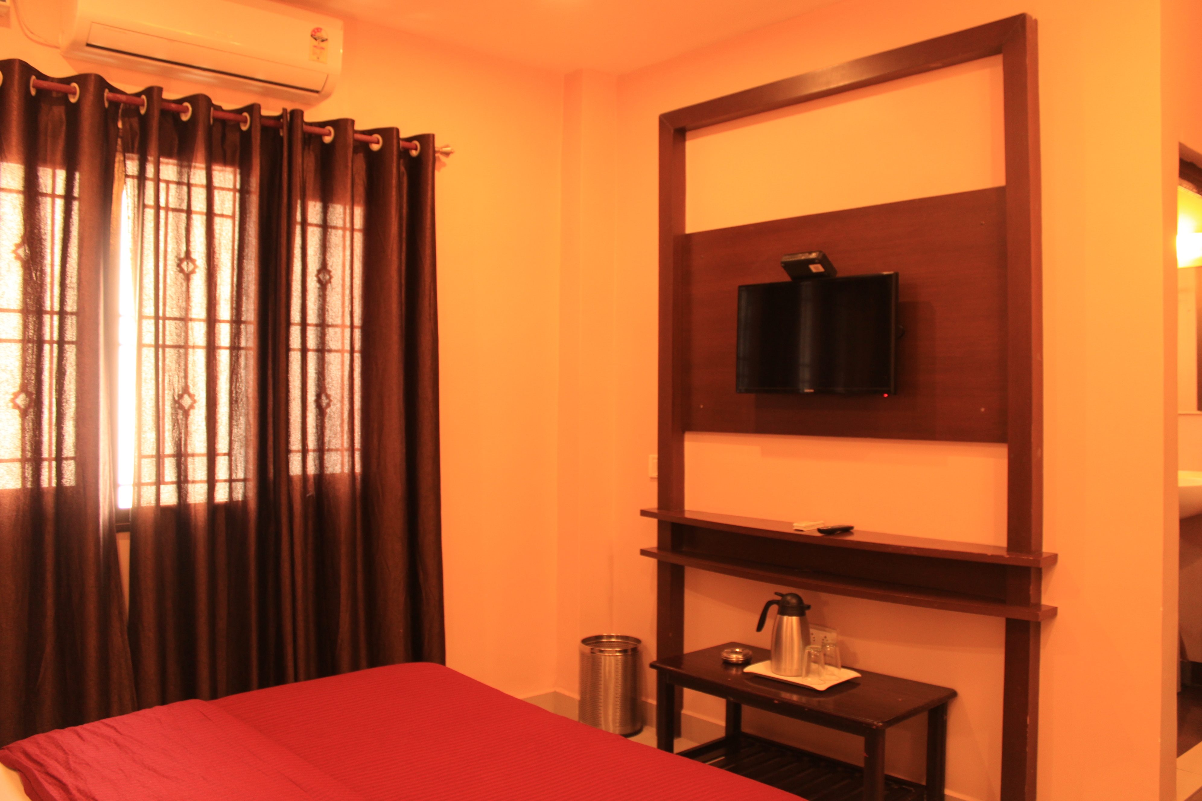 HOTEL NAKSHATRA INN - Tap to explore photos