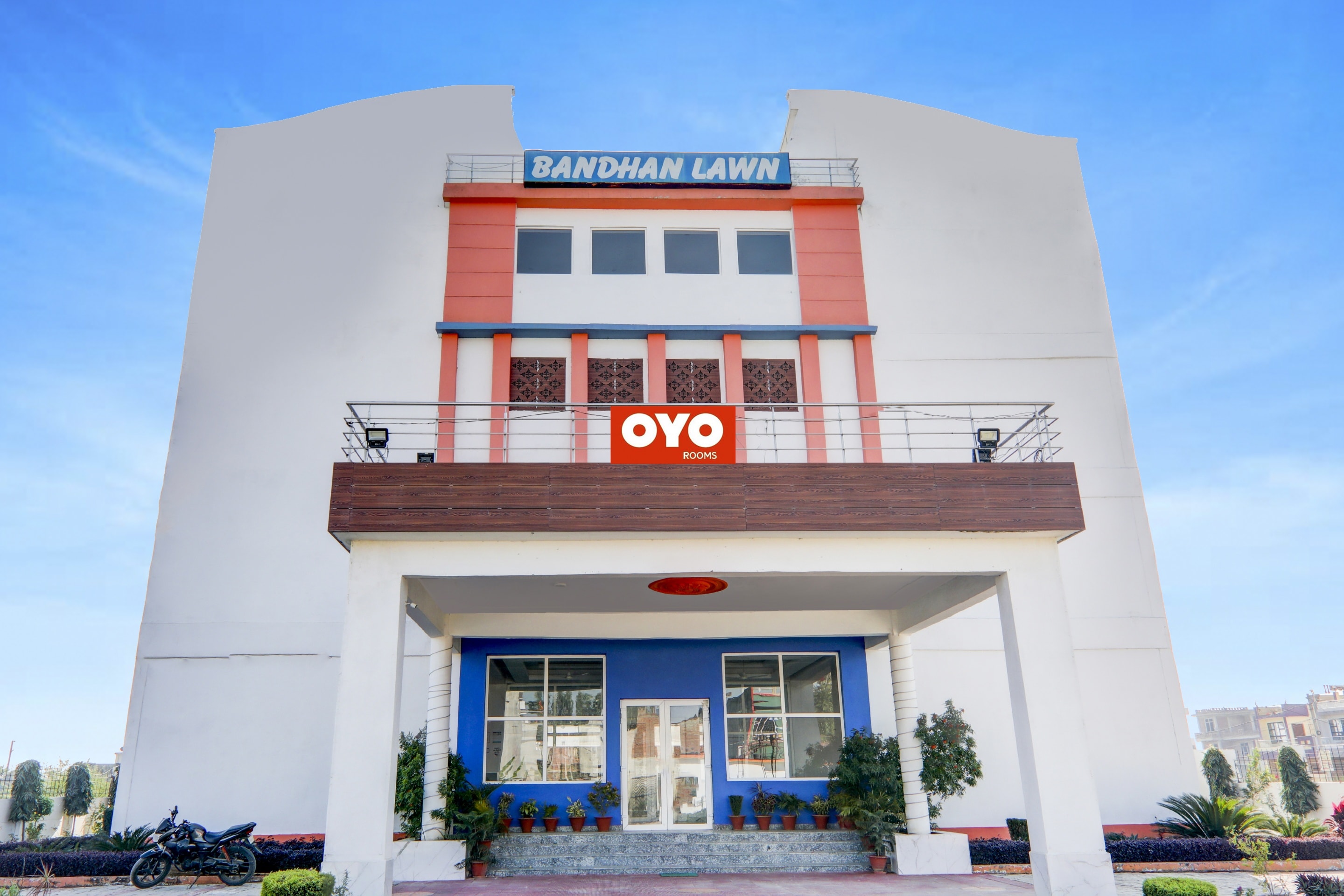 Hotel O CK Inn Near Multi Activety Centre Lucknow - Tap to explore photos