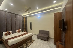 Bristal Hotel and Cafe, Agra