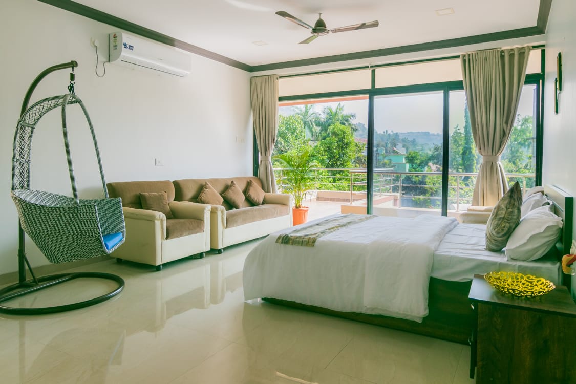 GOLDEN FINCH 3BHK PRIAVTE POOL VILLA - Tap to explore photos