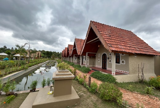 Arshinagar Shipogram Mudhouse and Cottages