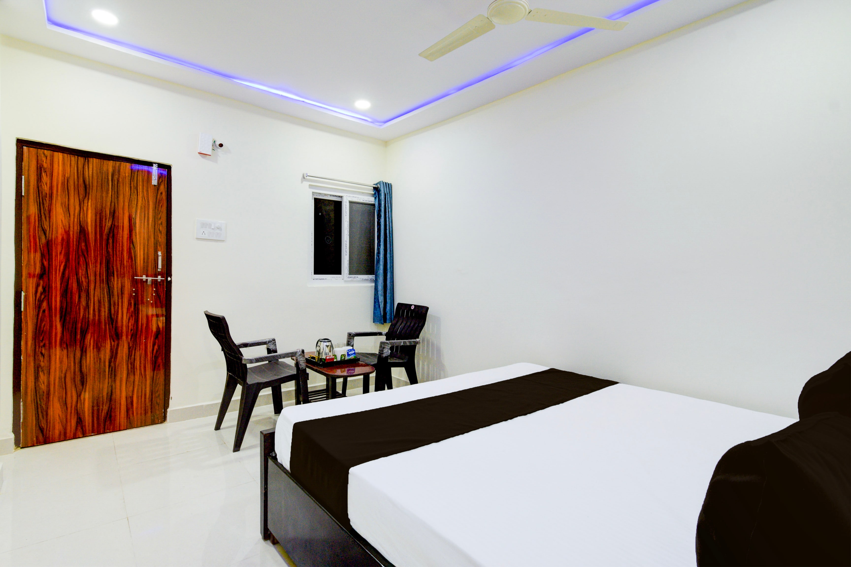 HOTEL O SVR Jb Cricket ground - Tap to explore photos