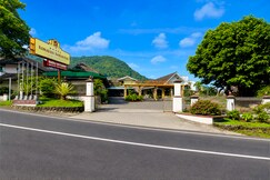 Hotel O near Tawangmangu Wonder Park formerly Komajaya Komaratih, Karanganyar