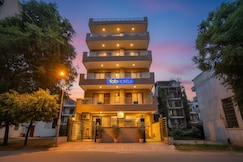 FabHotel Muktinath Near Medanta- The Medicity Hospital, Gurugram, Gurgaon
