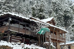 Camp Ujhi Dhar by OERTH, Manali