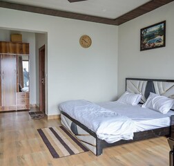 Super Deluxe Room