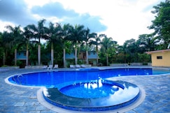 Chitwan Paradise Hotel, Chitwan