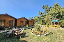 Monkey Mud House, Bir Billing