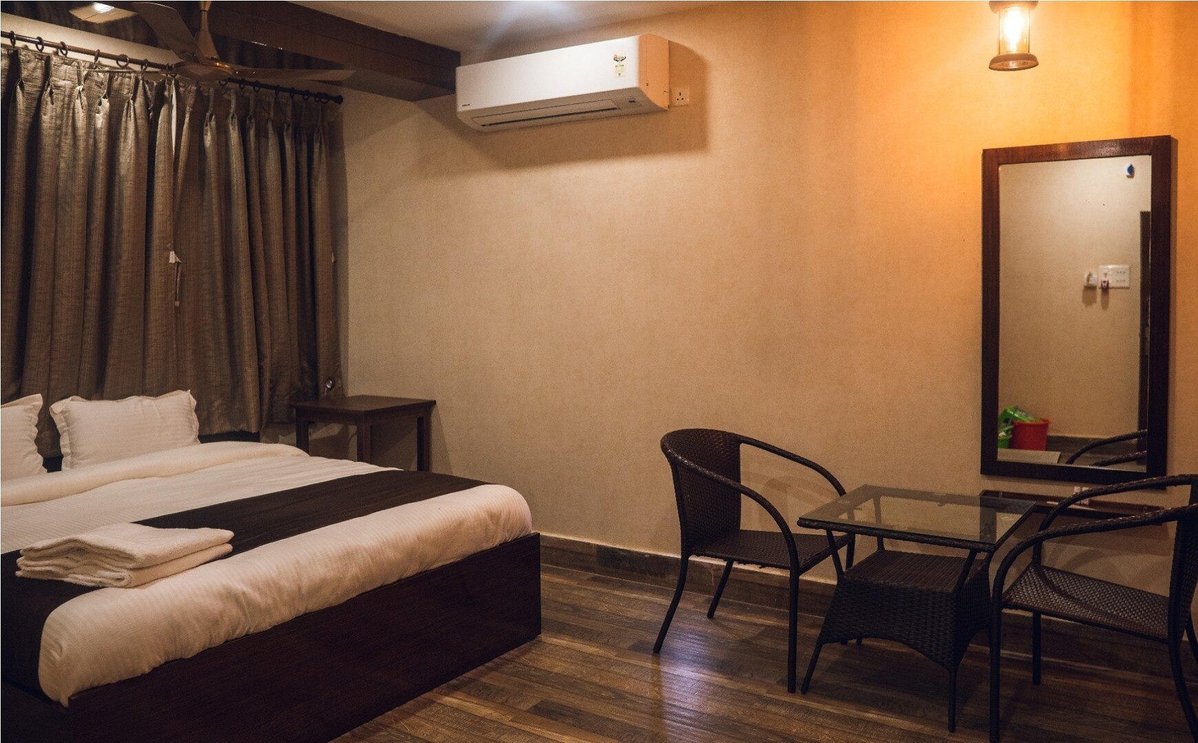 ACORA RESIDENCY - Tap to explore photos