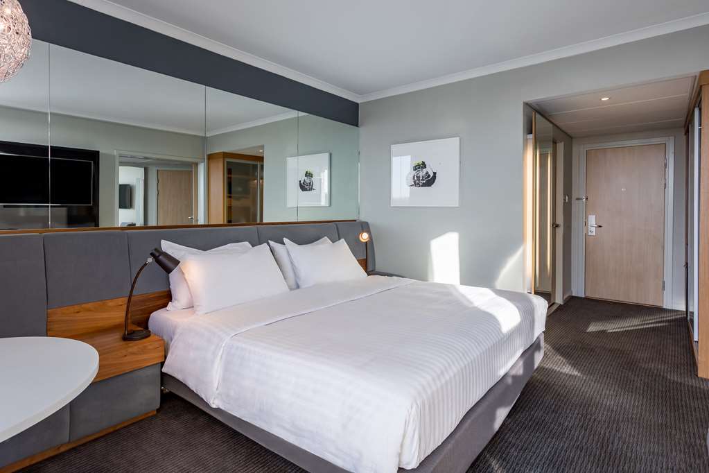 Radisson Blu Hotel London Stansted Airport - Tap to explore photos