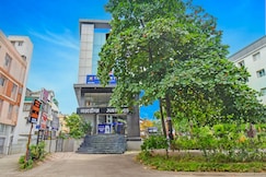 Hotel O Arya Inn, Pune