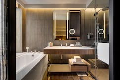 Hotel Resonance Taipei, Tapestry Collection by Hilton, Keelung