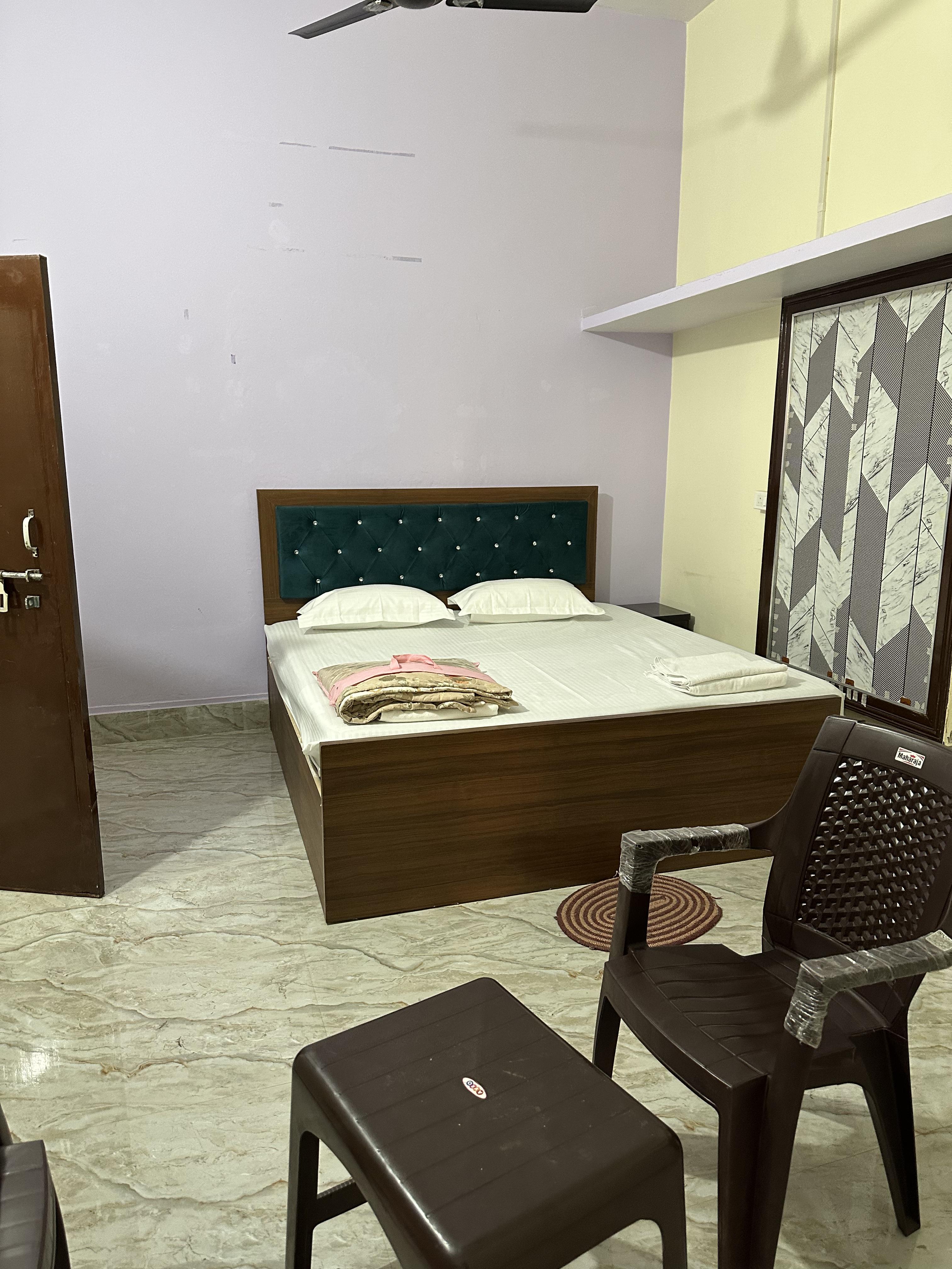 Vijaya Nagaram Radhe Krishna home stay - Tap to explore photos
