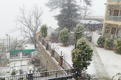 Hotel Phoenix, Mussoorie