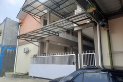 Hotel O Guest House Pak Eman, Sumedang