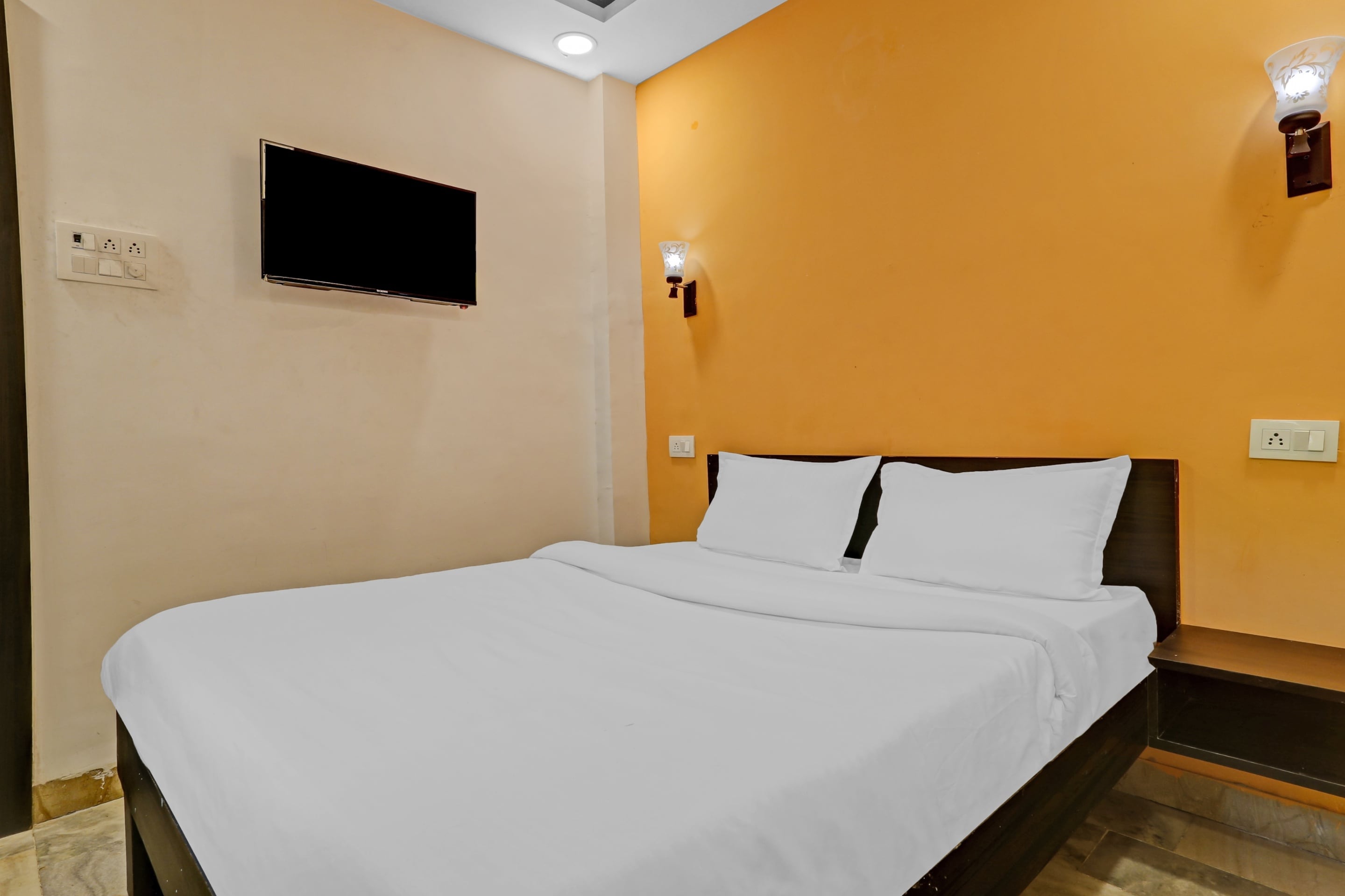 Hotel O CONVIVIAL APARTMENT - Tap to explore photos