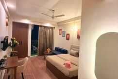 Hazelnut Studio Omaxe ITC, Greater Noida