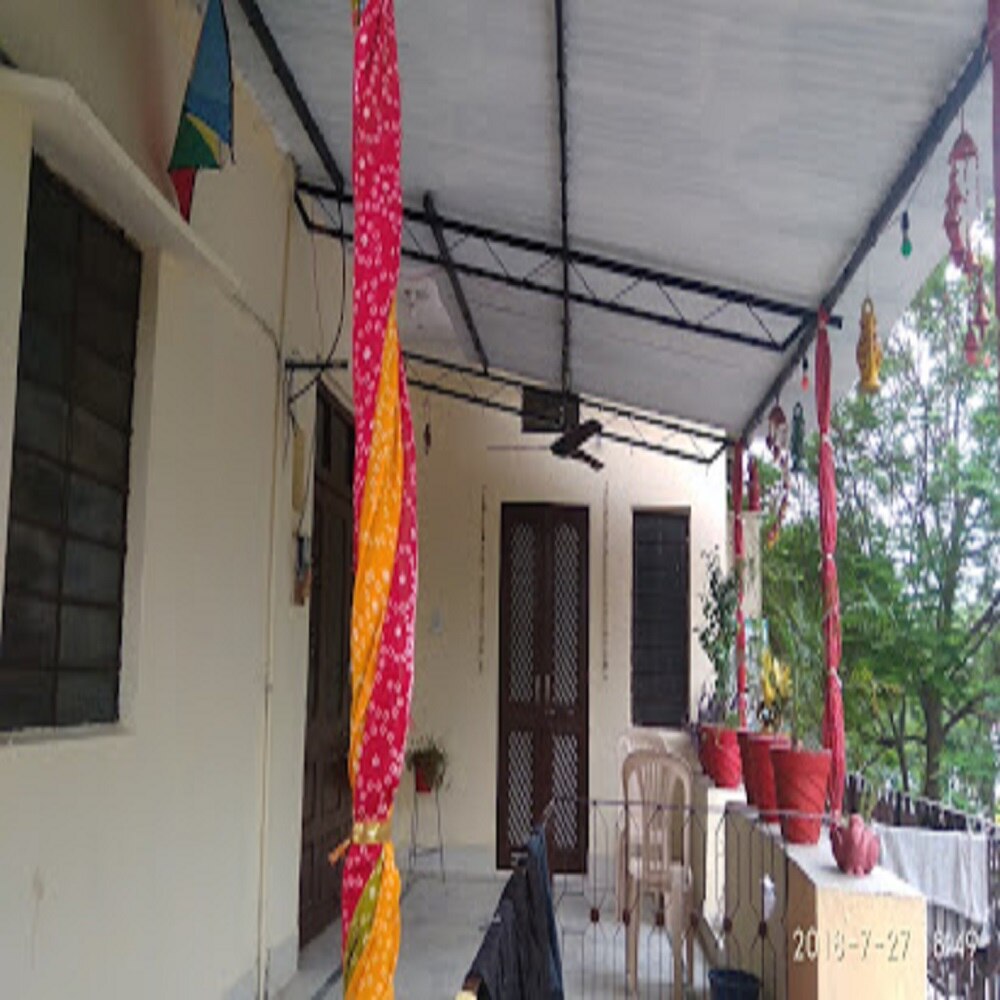 Anupam Guest House - Tap to explore photos